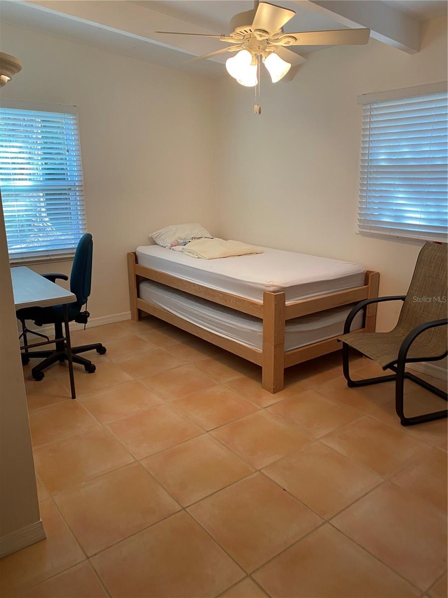 HIGHLAND COURT MANOR - Residential