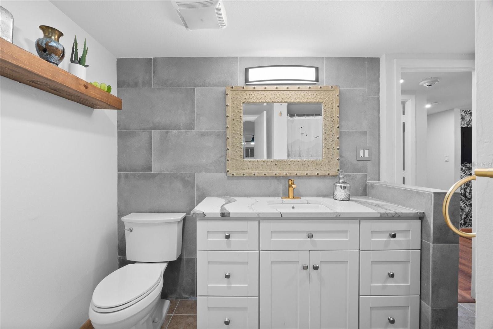 PLAZA GARDENS - Residential