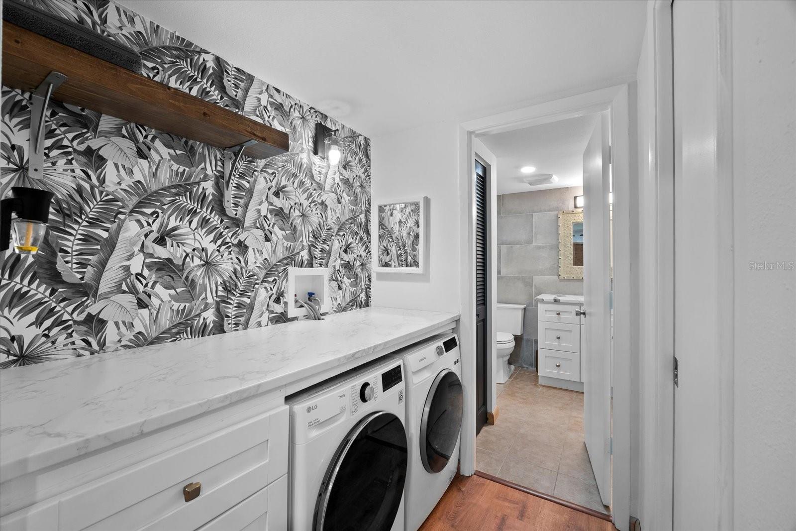 PLAZA GARDENS - Residential