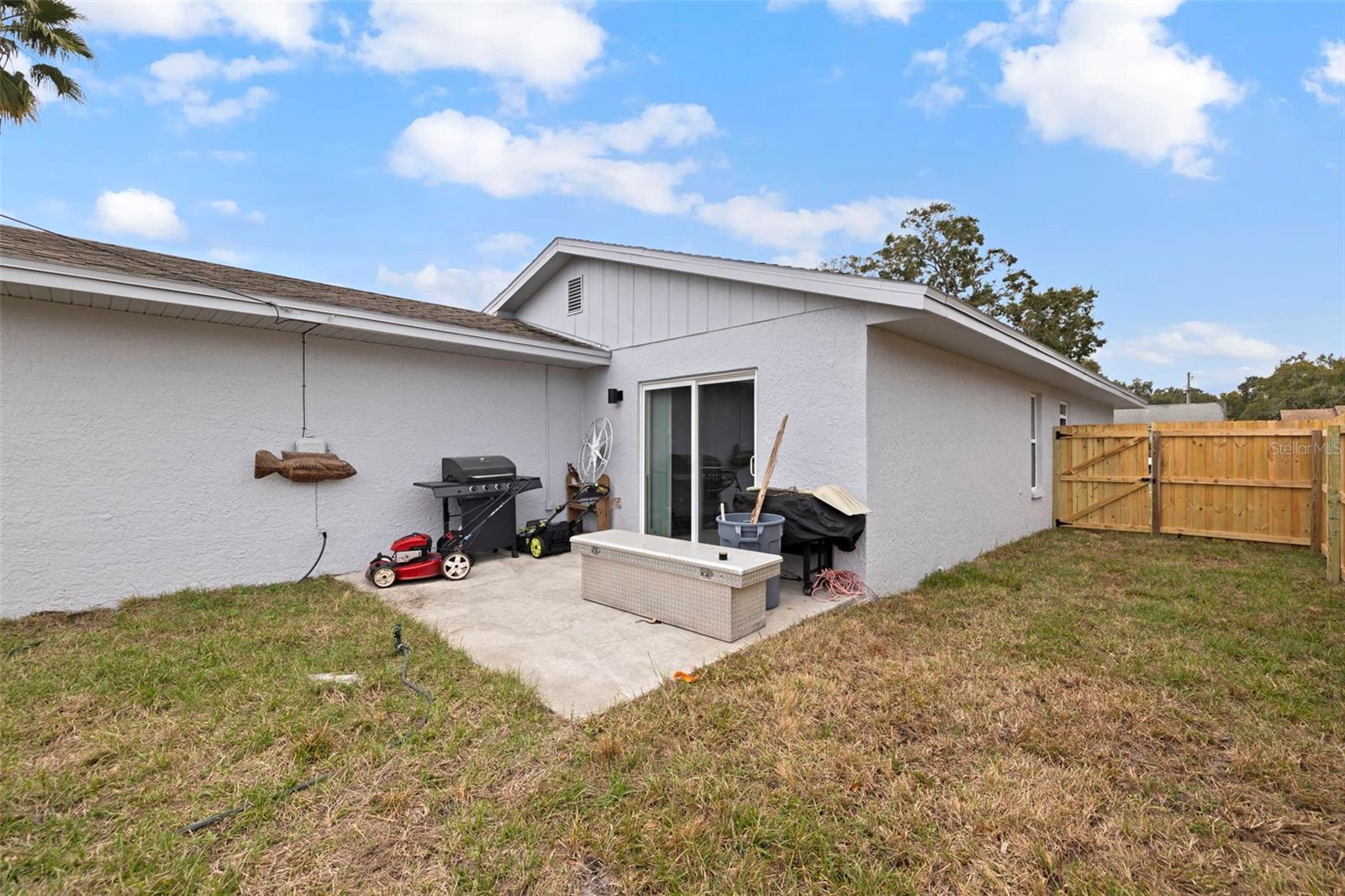 RAVENSWOOD - Residential