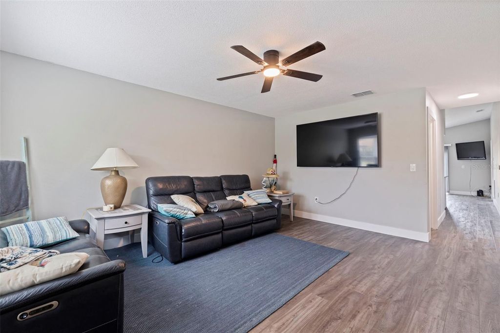 Photo of 935 47th Avenue N, St Petersburg, FL 33703 (MLS # TB8457877)