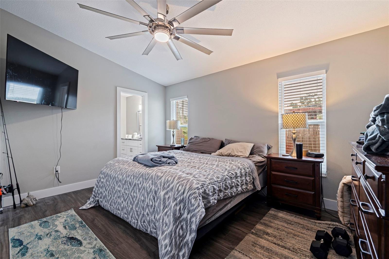 RAVENSWOOD - Residential