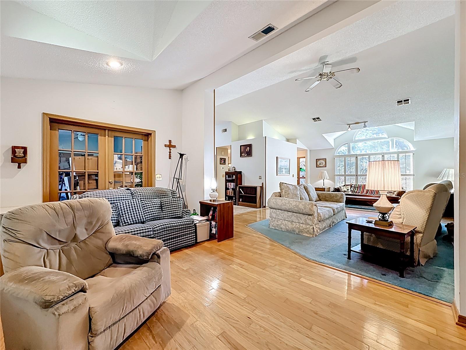 SPRING VALLEY ESTATES - Residential