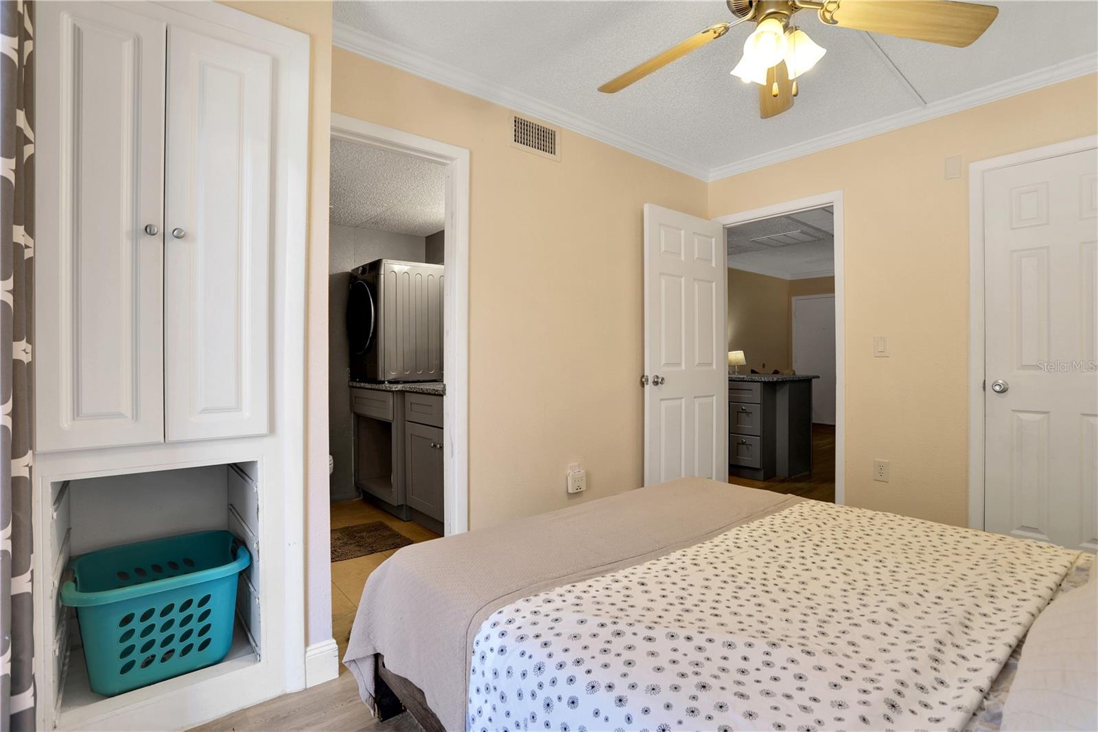 WATERSIDE AT CRANES ROOST A CONDO COMMUNITY - Residential