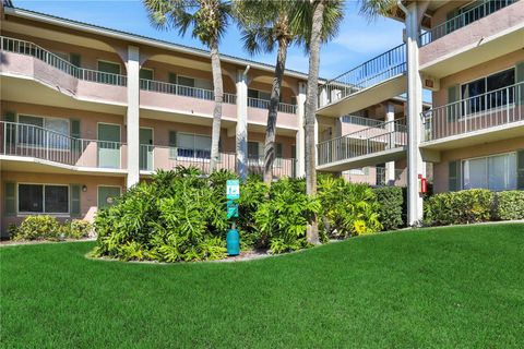 Photo of 145 Oyster Bay Circle #140, Altamonte Springs, FL 32701 (MLS # O6315922)