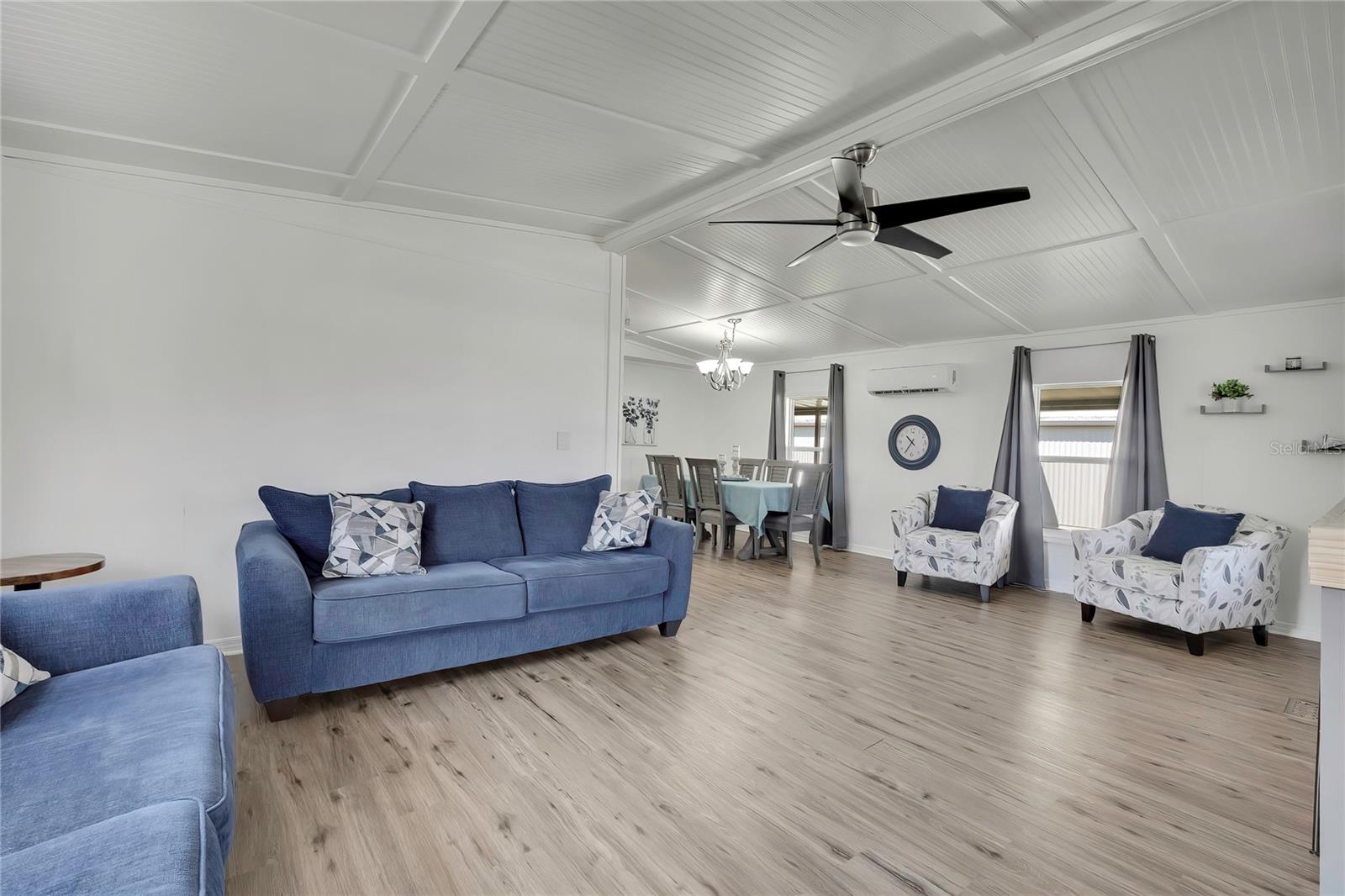 TIMBER LAKE ESTATES - Residential