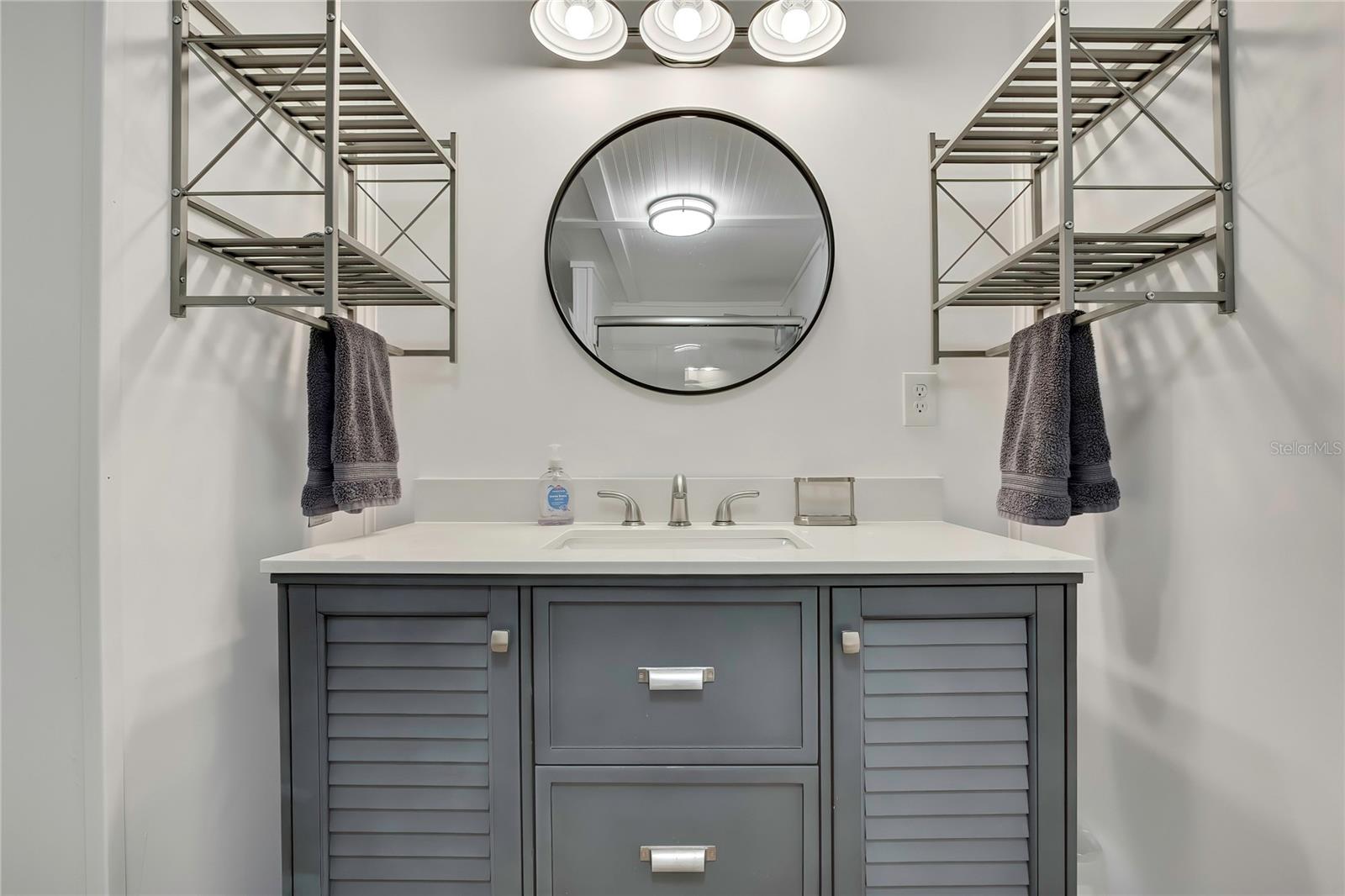 TIMBER LAKE ESTATES - Residential