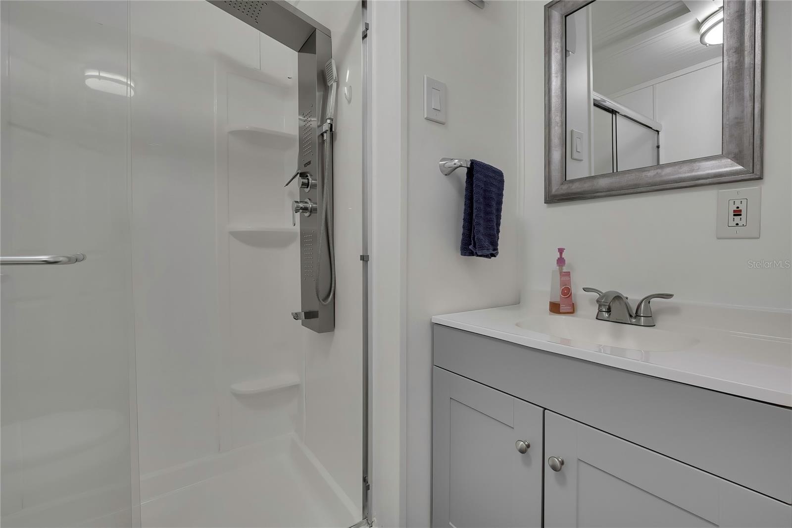 TIMBER LAKE ESTATES - Residential