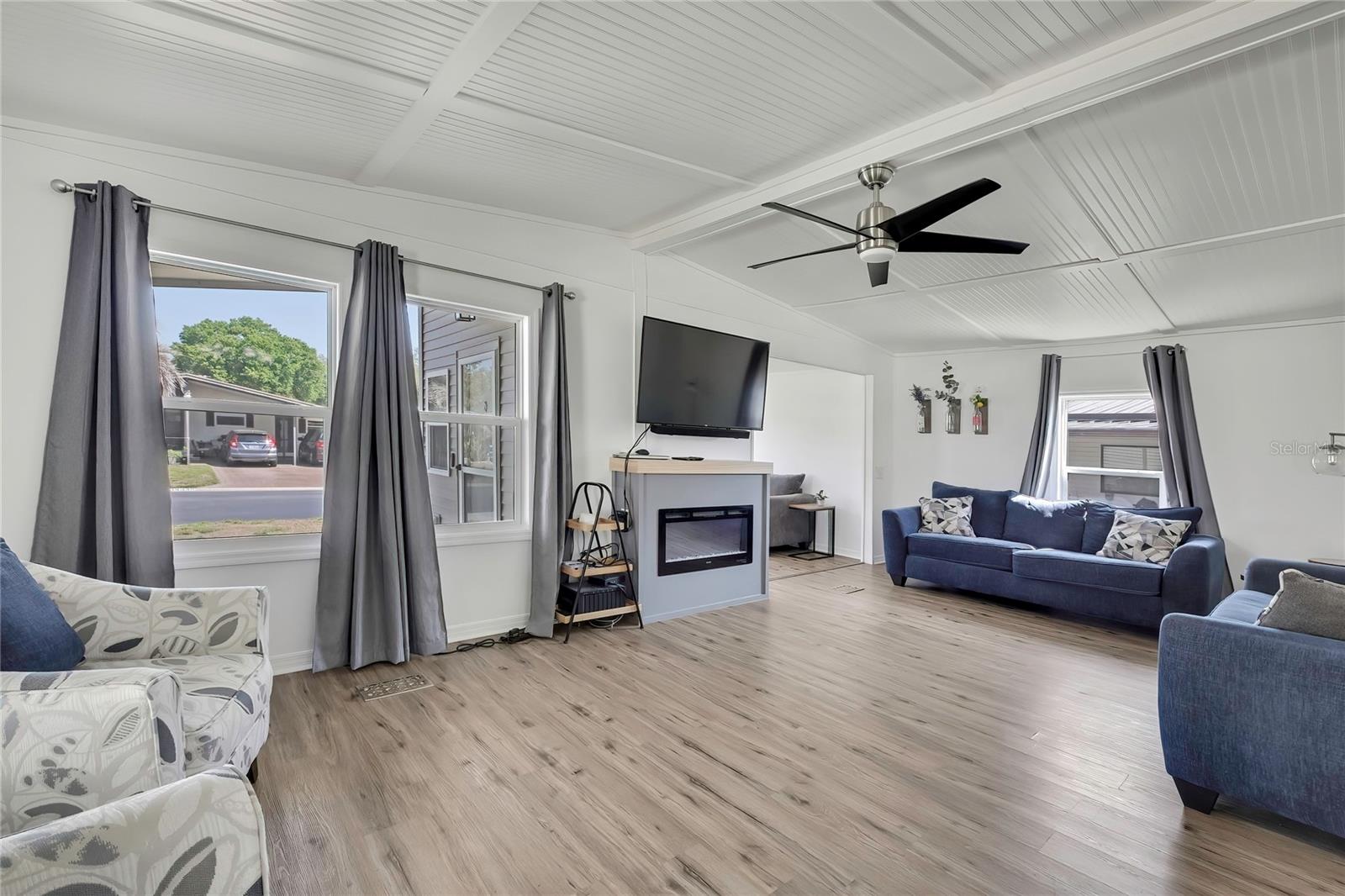 TIMBER LAKE ESTATES - Residential