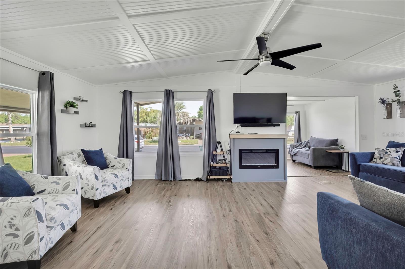 TIMBER LAKE ESTATES - Residential