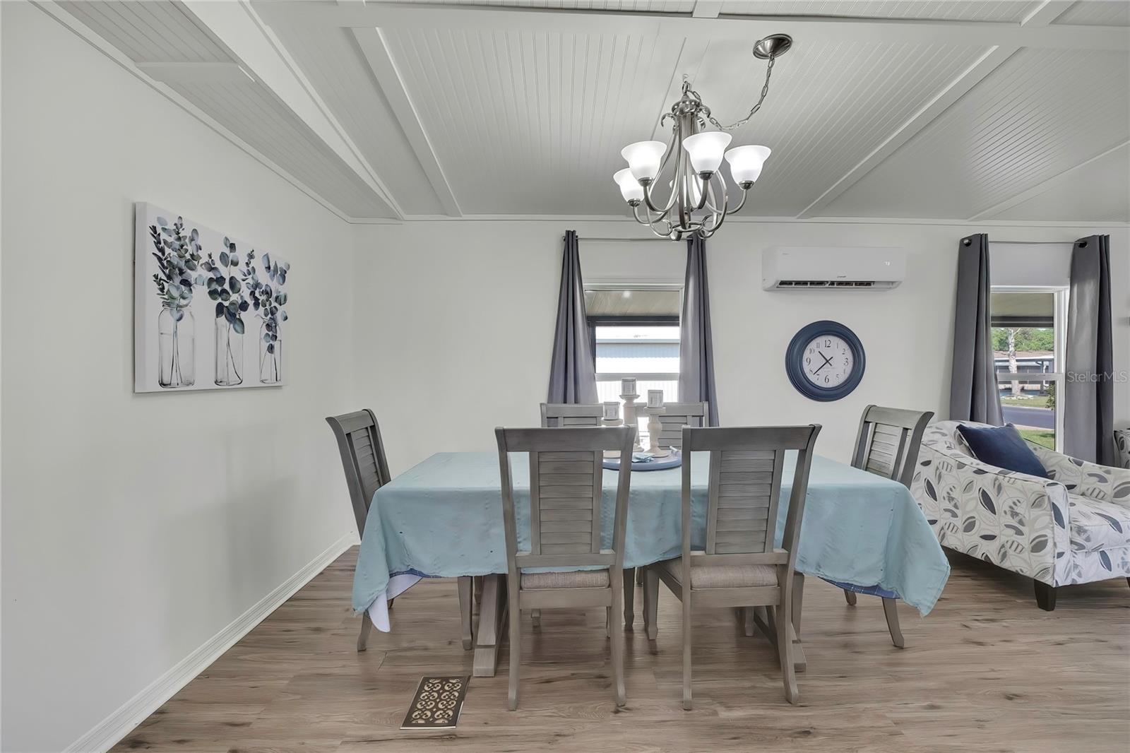 TIMBER LAKE ESTATES - Residential