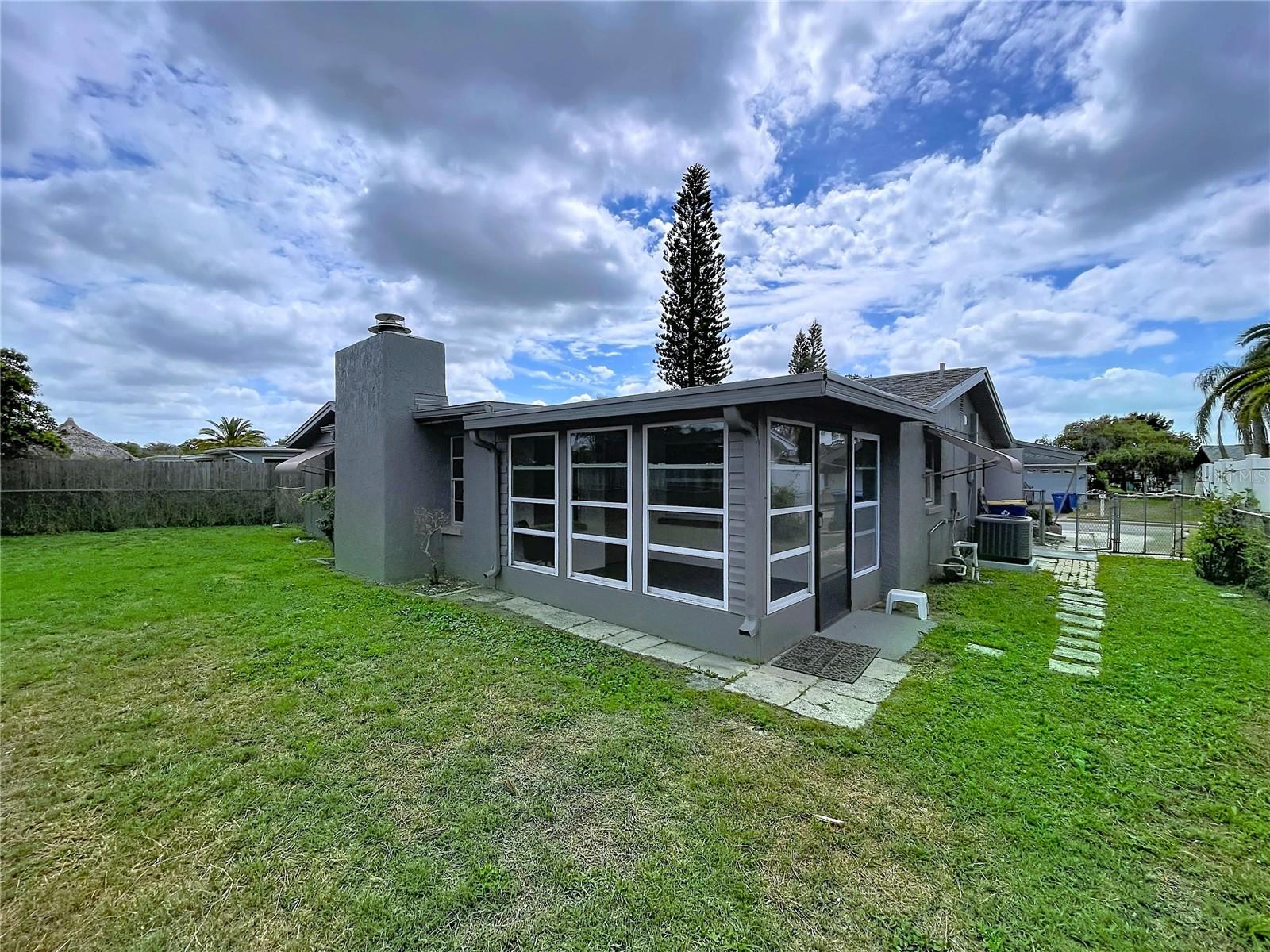 HOLIDAY LAKE ESTATES - Residential