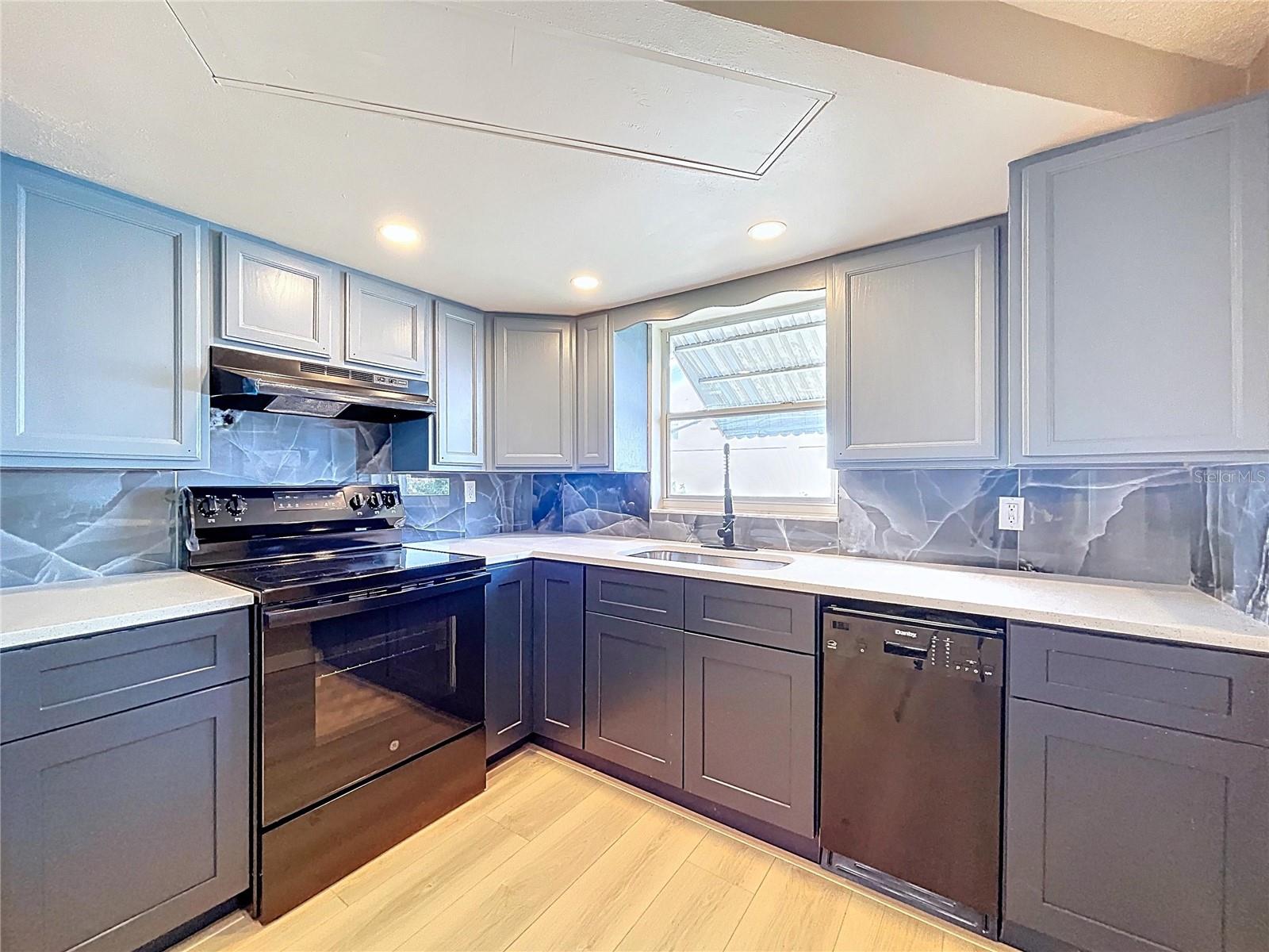 HOLIDAY LAKE ESTATES - Residential