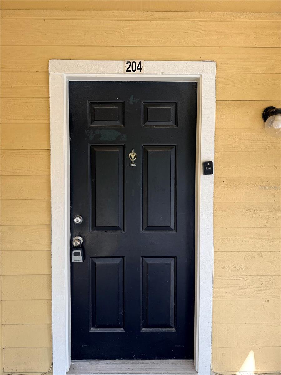 THE GRAND RESERVE CONDO - Residential Lease