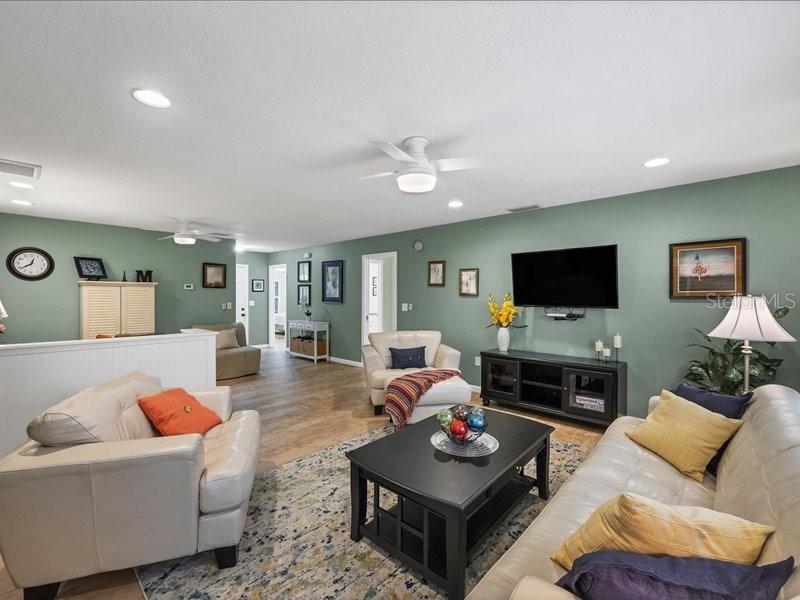 OAKHURST PH III - Residential