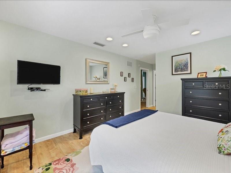 OAKHURST PH III - Residential