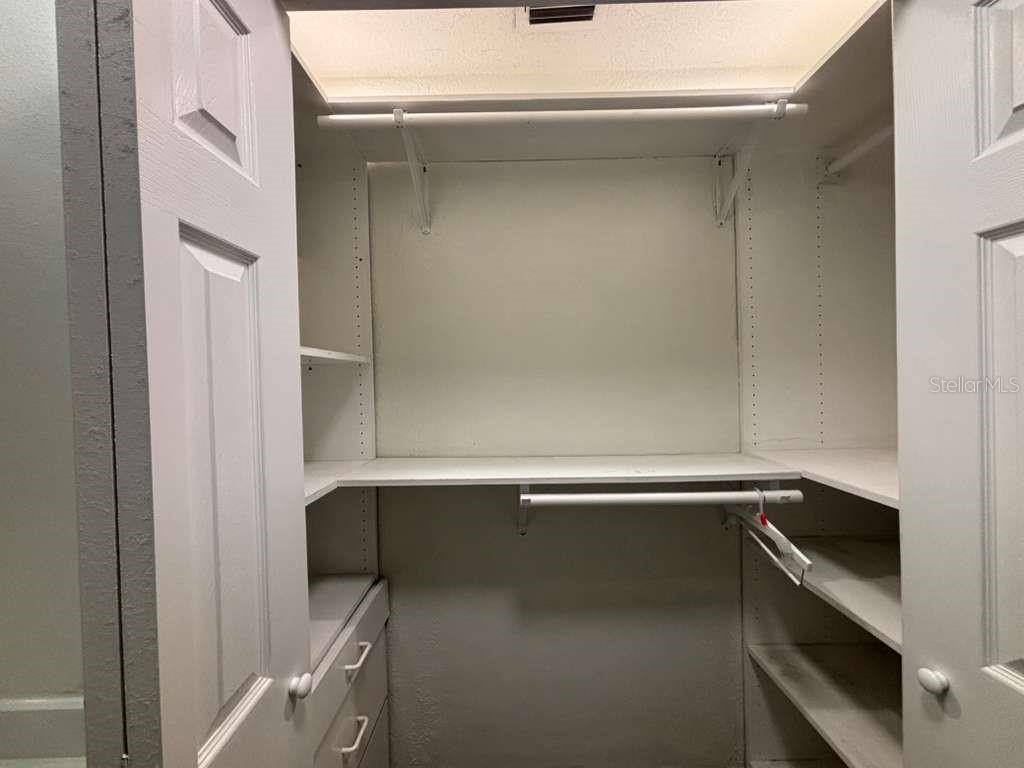 LOCKHARTS SUB - Residential