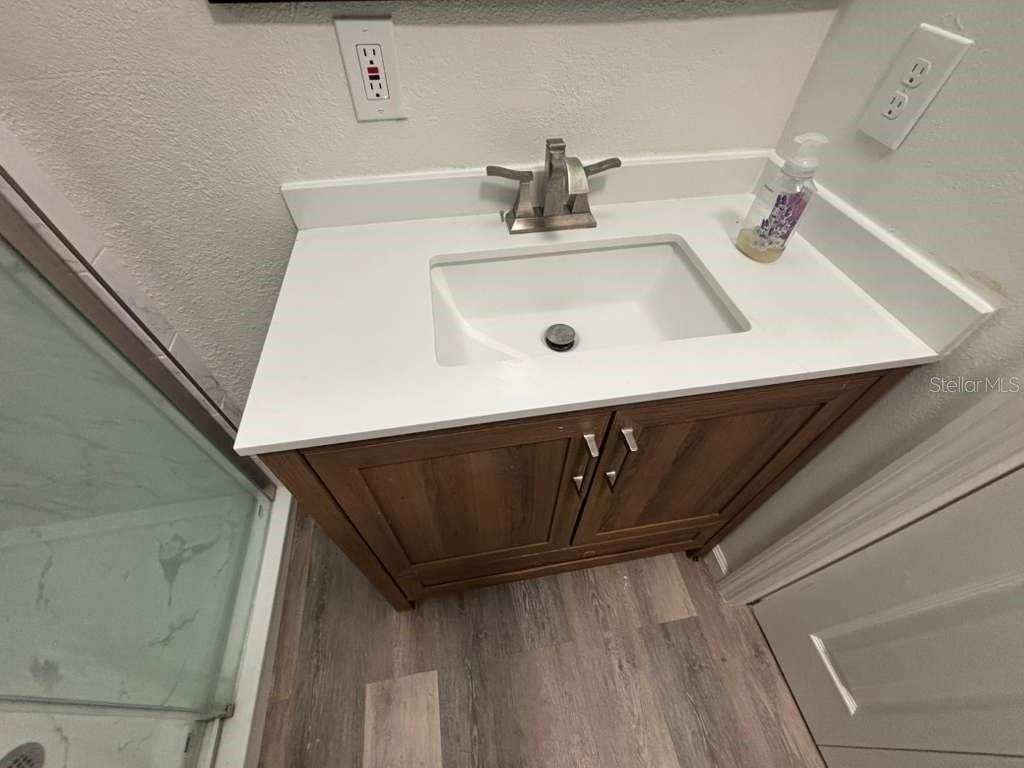 LOCKHARTS SUB - Residential