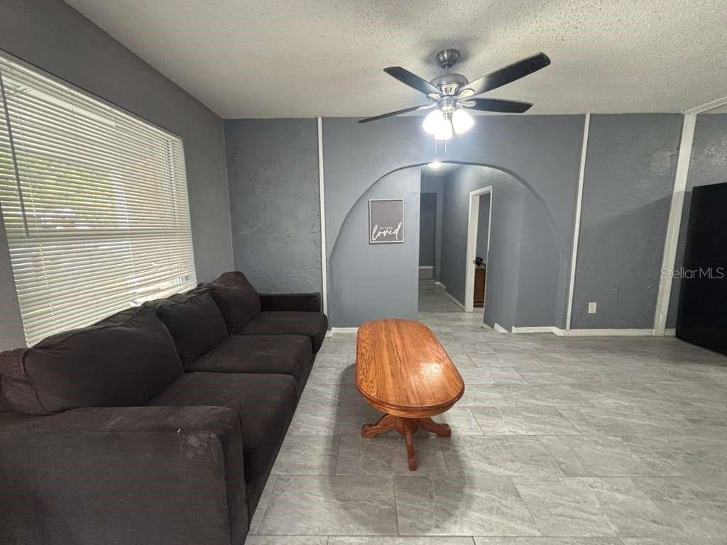 LOCKHARTS SUB - Residential