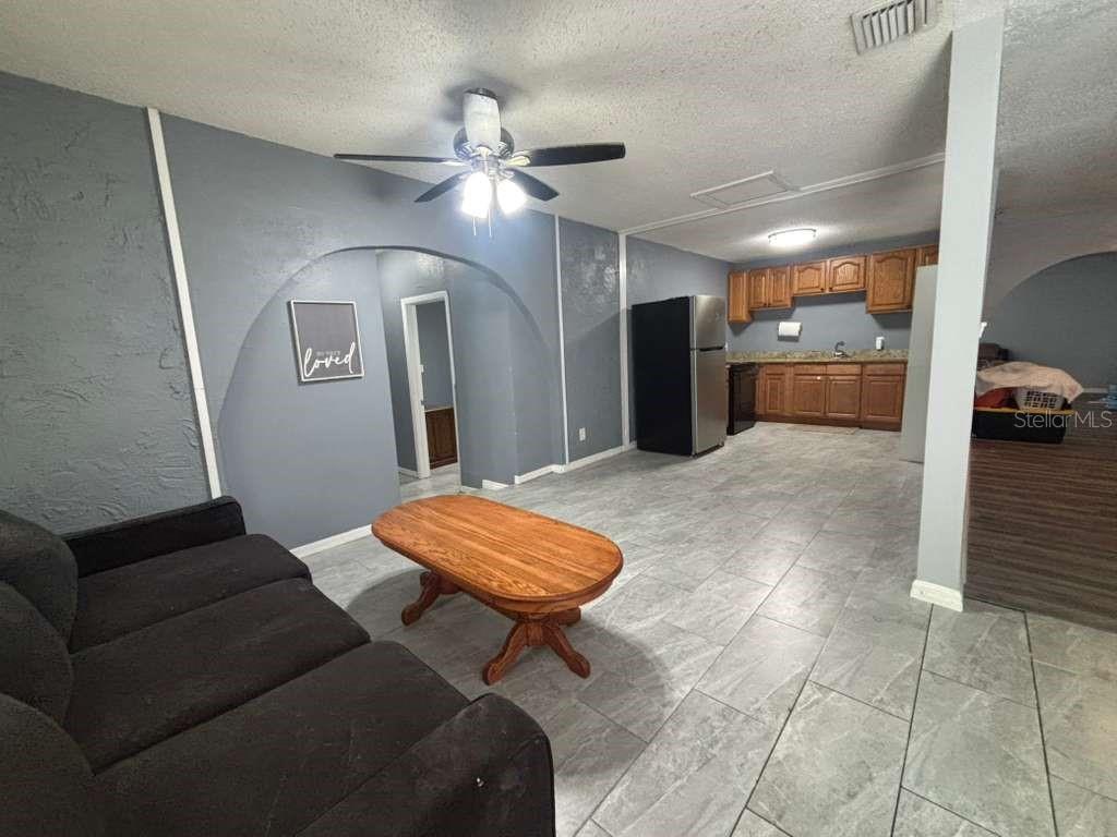 LOCKHARTS SUB - Residential