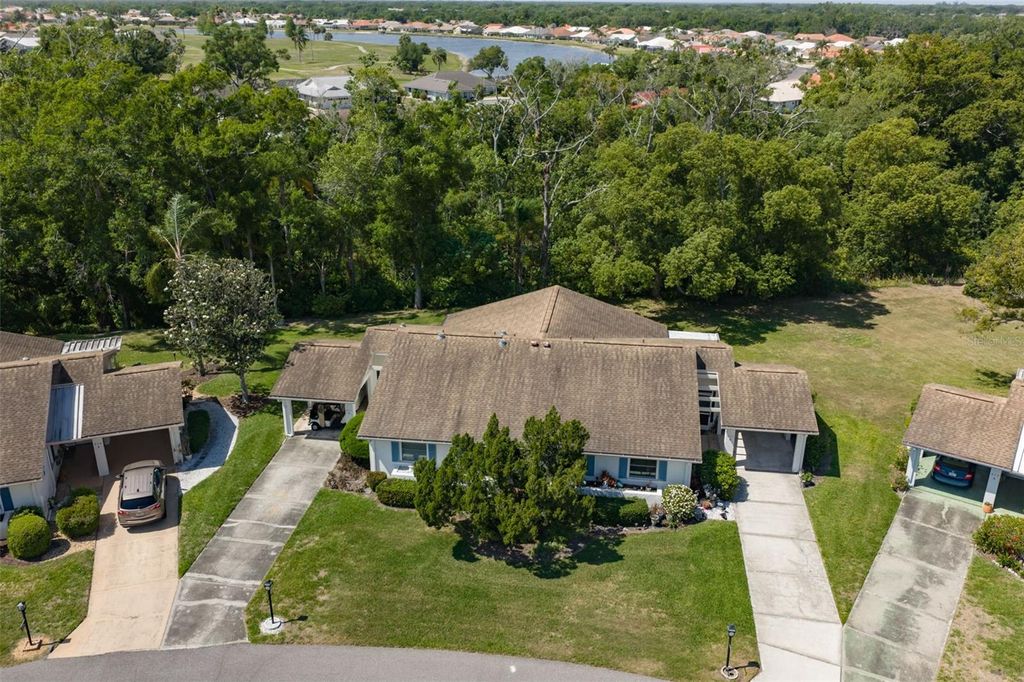Photo of 511 Finsbury Circle #B, Sun City Center, FL 33573 (MLS # TB8499457)