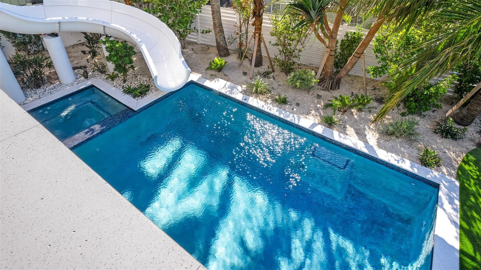 5507 CALLE DEL INVIERNO