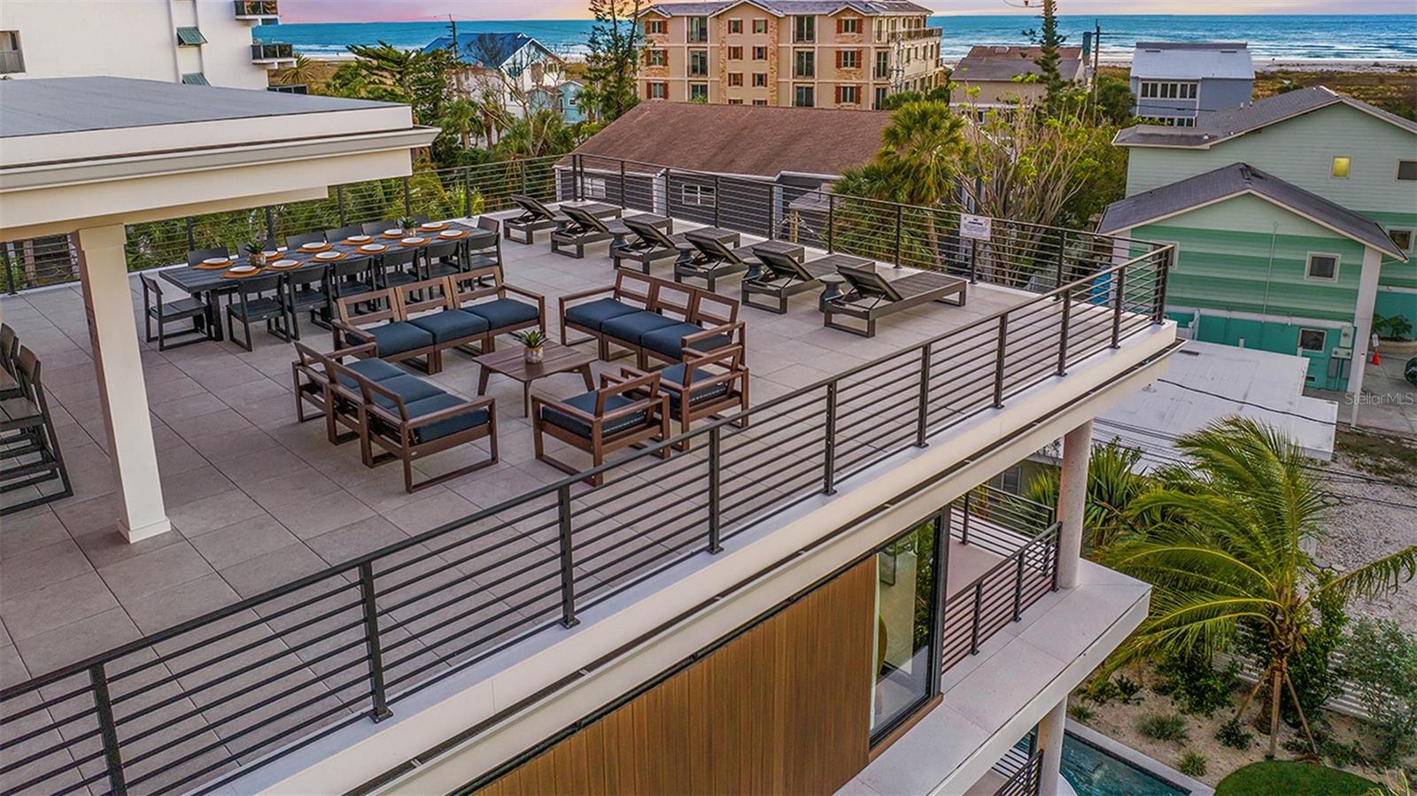SARASOTA BEACH - Residential