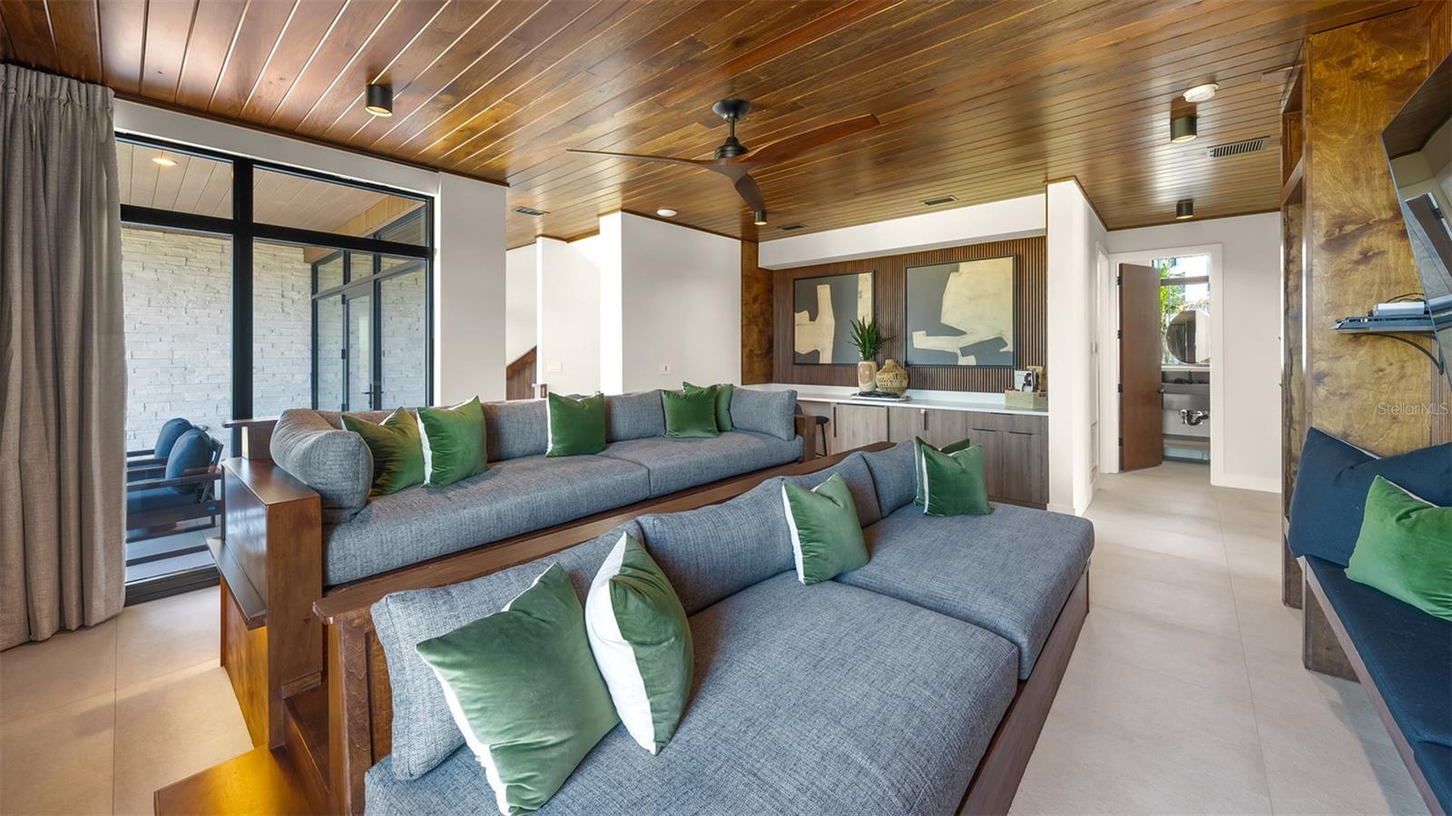 SARASOTA BEACH - Residential
