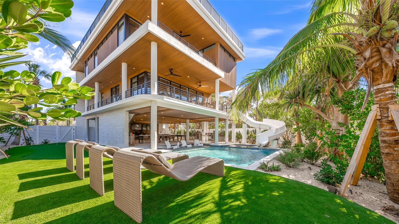 5507 CALLE DEL INVIERNO