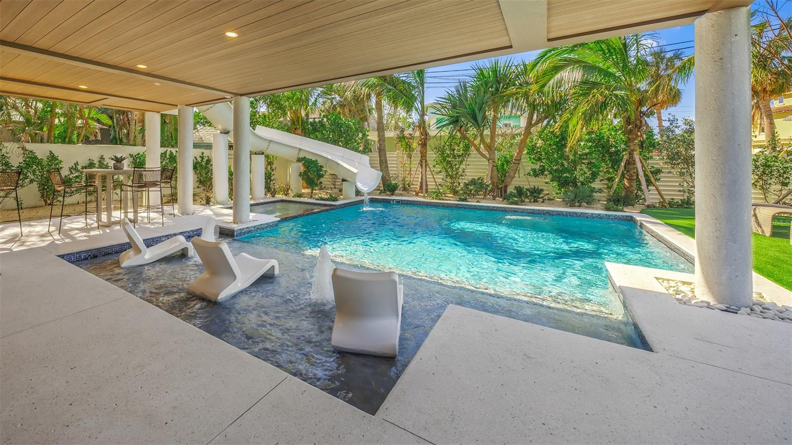 SARASOTA BEACH - Residential