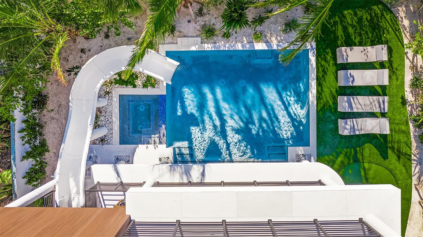 SARASOTA BEACH - Residential