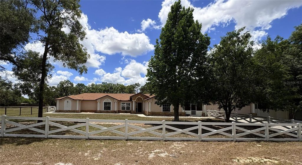 Photo of 5085 Bone Lane, Brooksville, FL 34604 (MLS # W7885339)