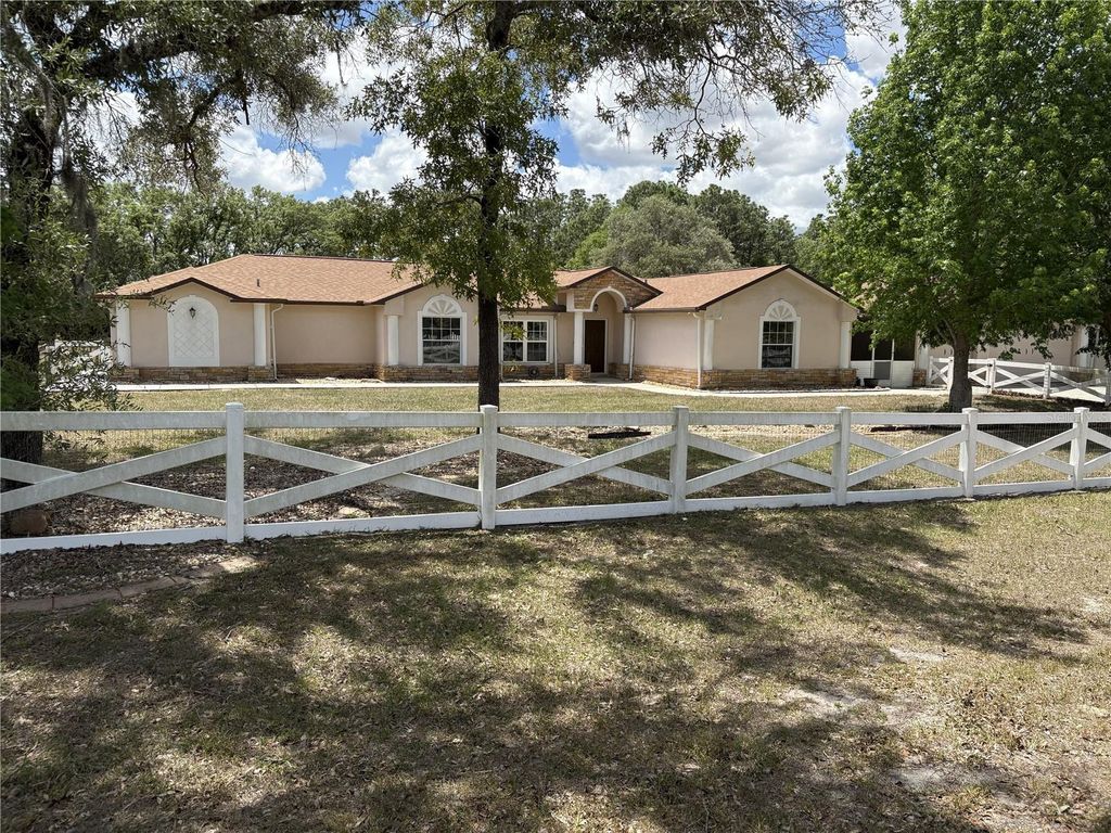 Photo of 5085 Bone Lane, Brooksville, FL 34604 (MLS # W7885339)