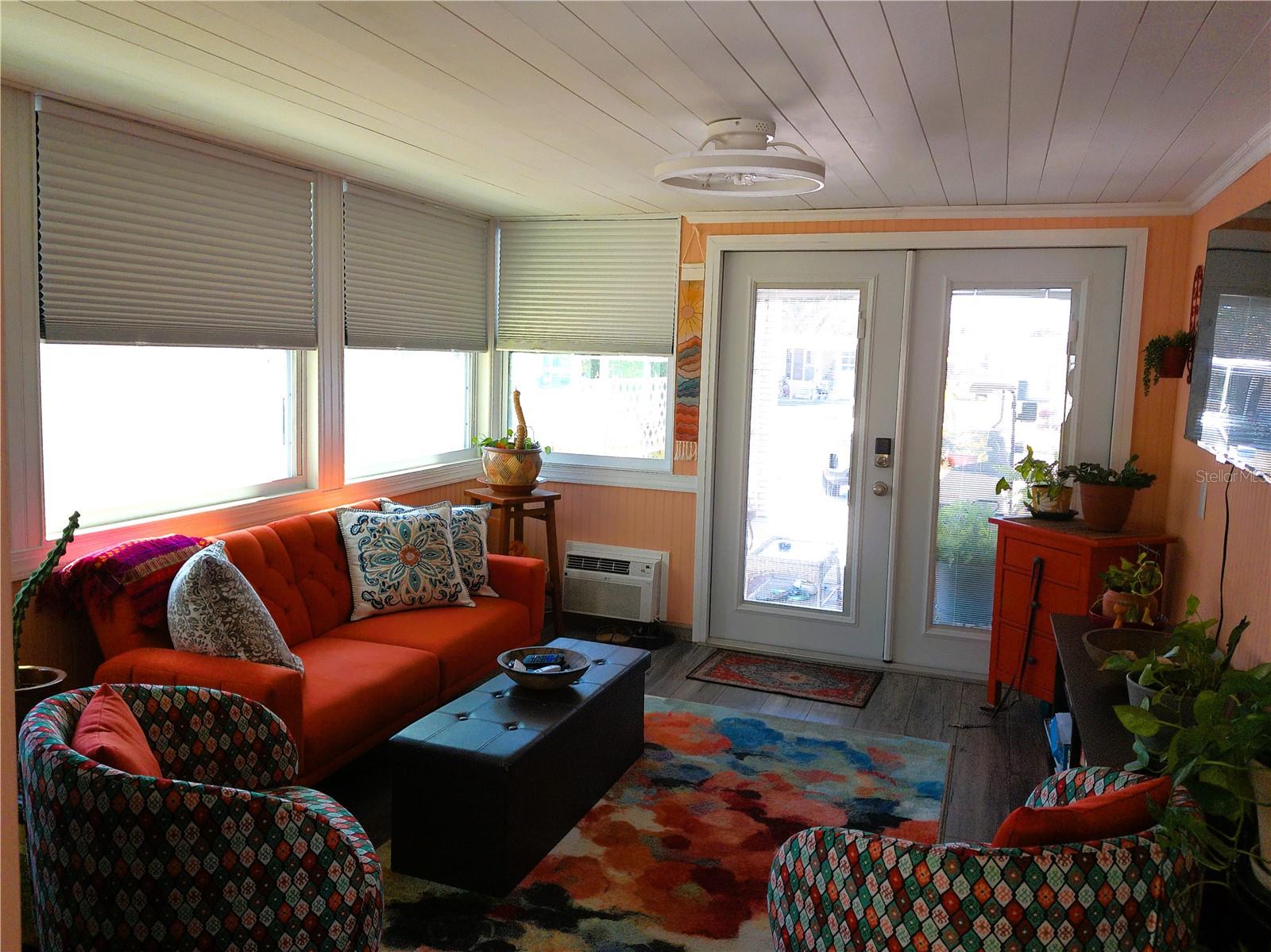 HOLIDAY PARK - Residential