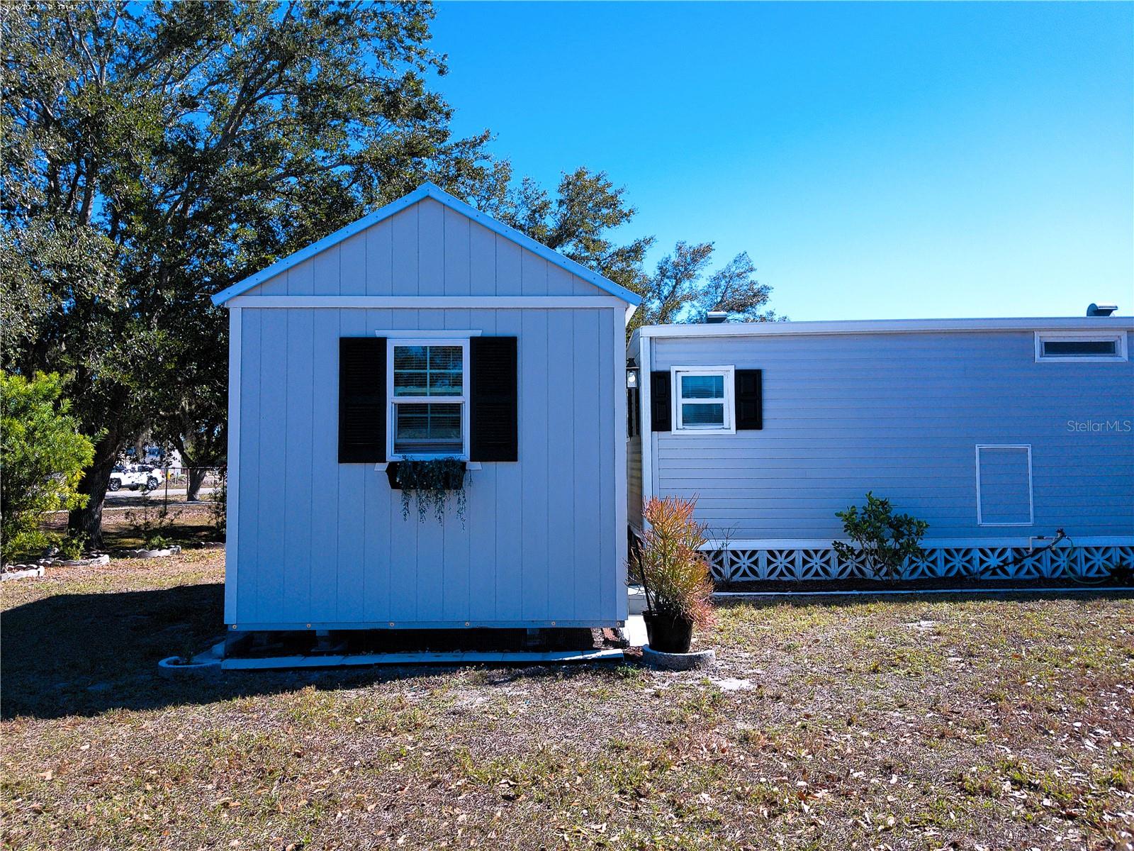 HOLIDAY PARK - Residential