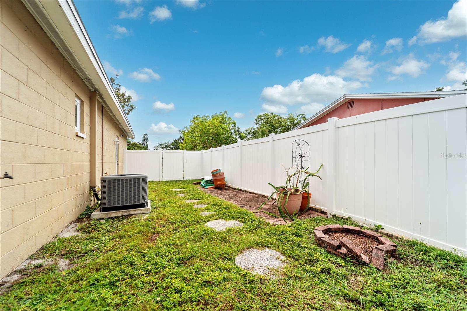 GOLFWOODS - Residential