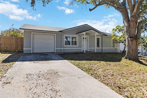 A home in APOPKA