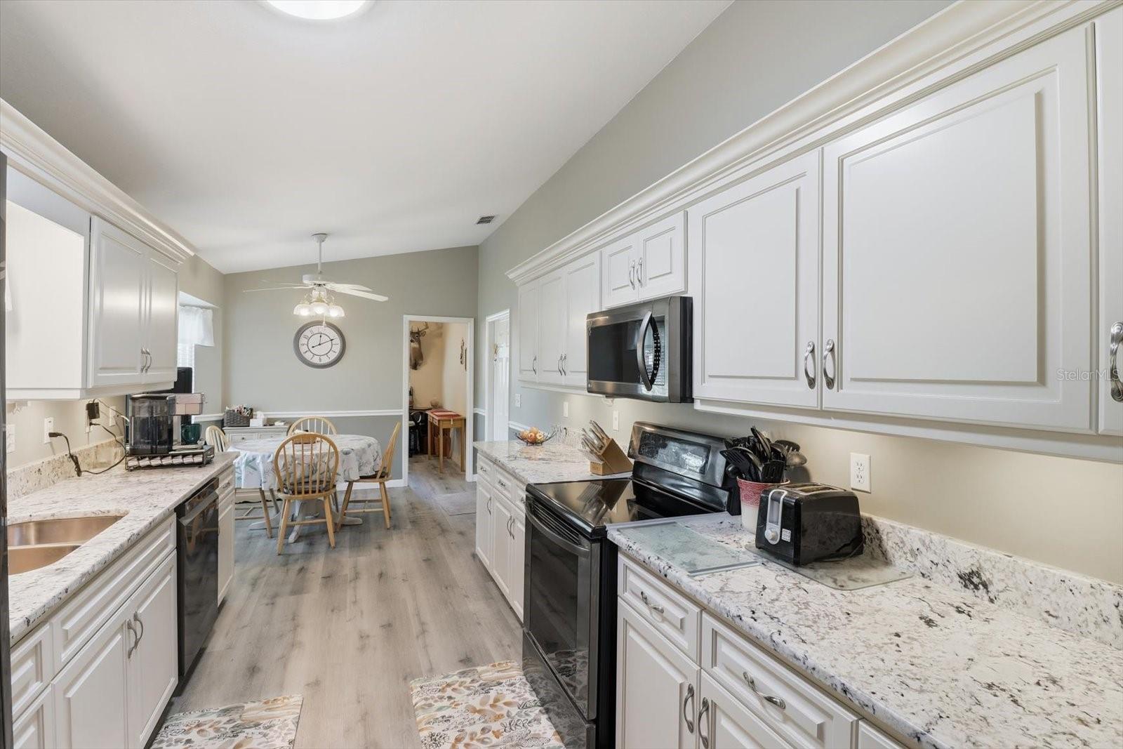 SPRUCE CRK PRESERVE 06 A - Residential