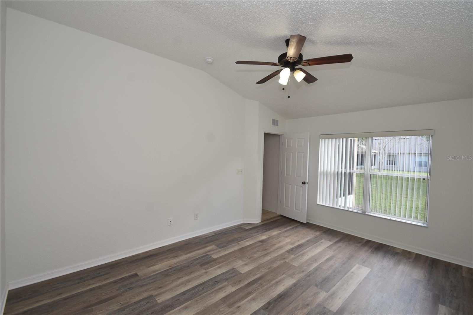 PINE GROVE - Residential Lease