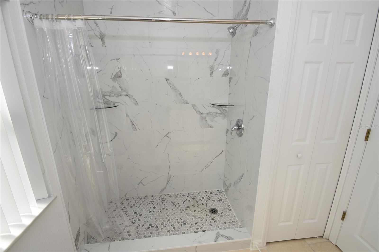 PINE GROVE - Residential Lease