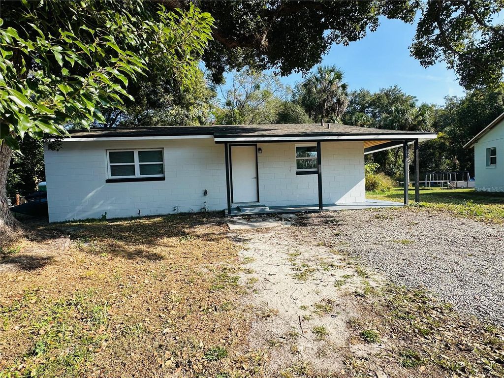 Photo of 1630 Jefferson Drive, Mount Dora, FL 32757 (MLS # P4937221)