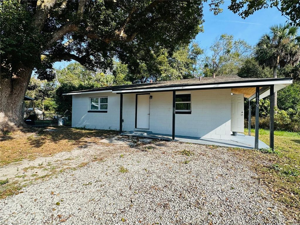 Photo of 1630 Jefferson Drive, Mount Dora, FL 32757 (MLS # P4937221)