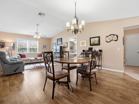 Tiny photo for 1070 Berkshire Place, The Villages, FL 32162 (MLS # G5114405)