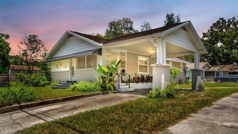 Photo of 1004 S Evers Street, Plant City, FL 33563 (MLS # L4963867)