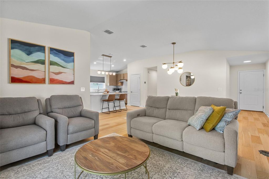 Photo of 4621 Glencrest Loop, Saint Cloud, FL 34772 (MLS # O6385542)