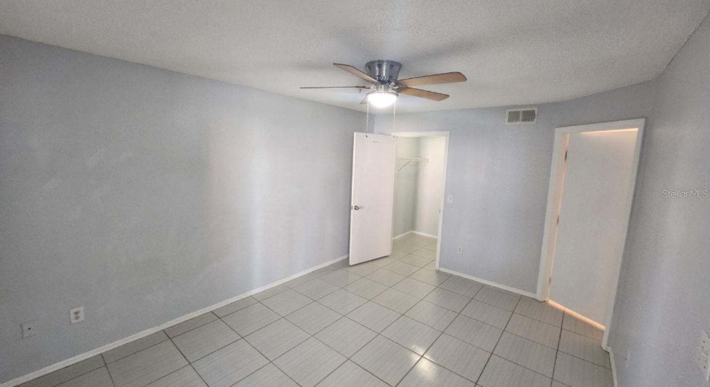 VILLAS DEL SOL AT KISS CONDO - Residential Lease