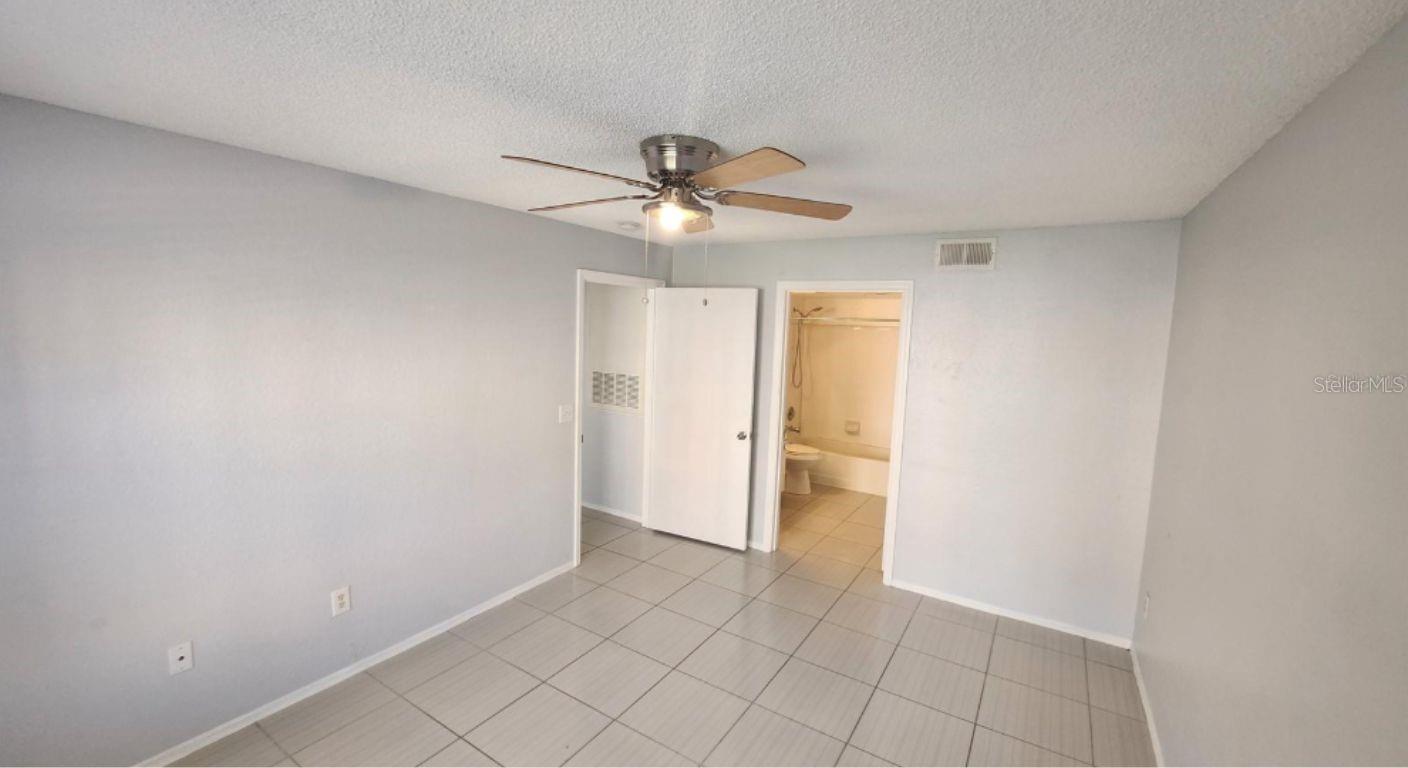 VILLAS DEL SOL AT KISS CONDO - Residential Lease