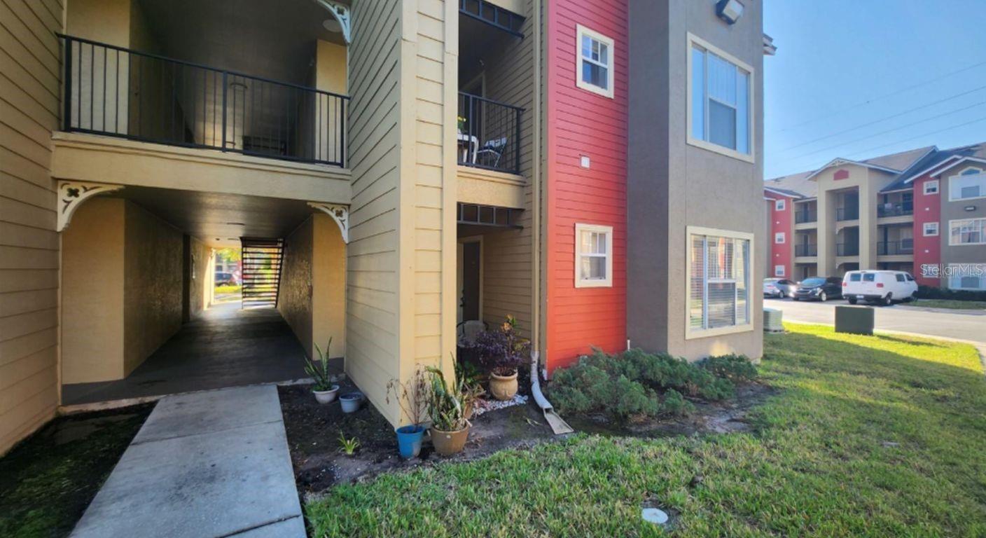 2207 ANTIGUA PLACE 718