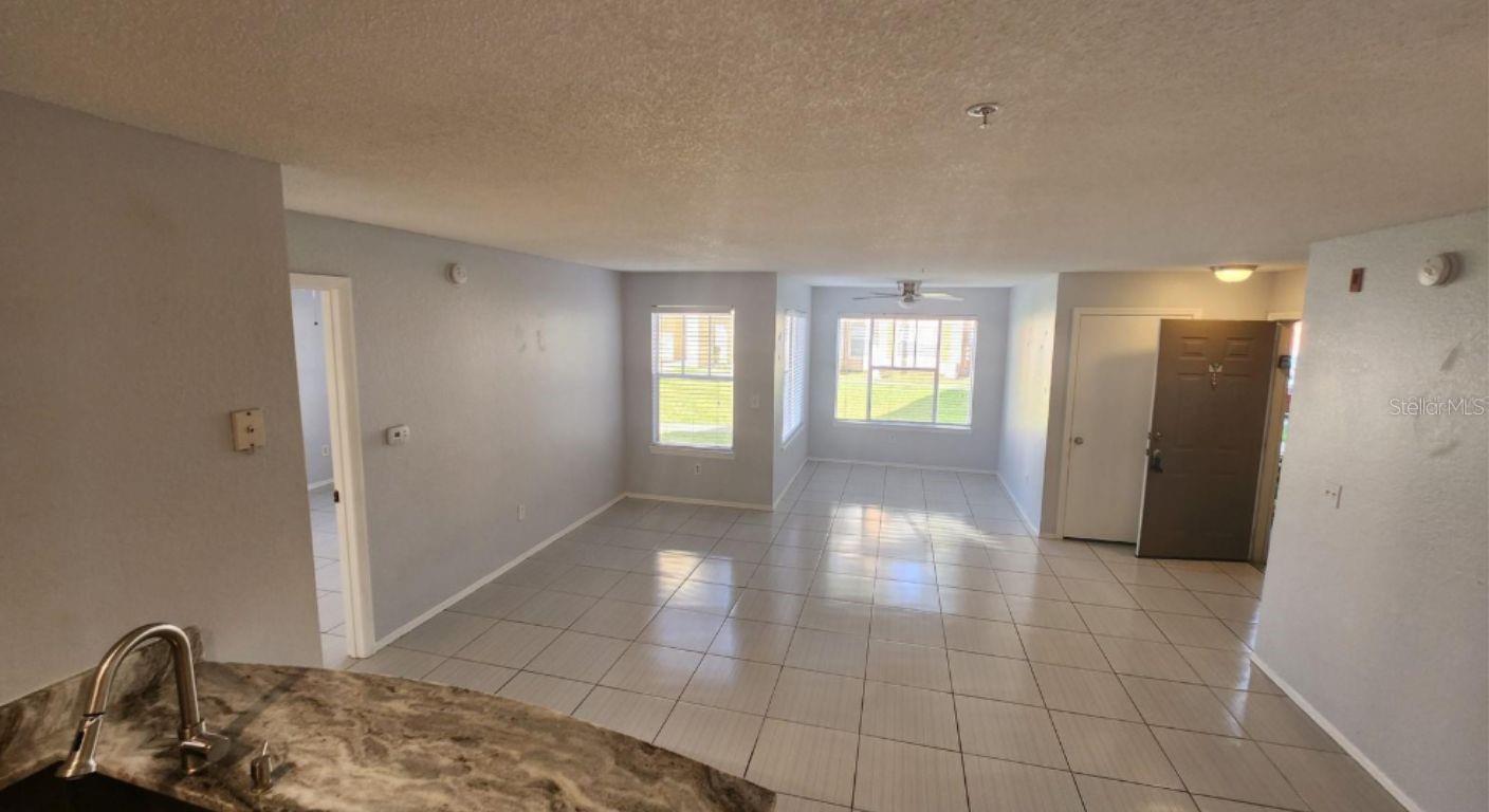 VILLAS DEL SOL AT KISS CONDO - Residential Lease