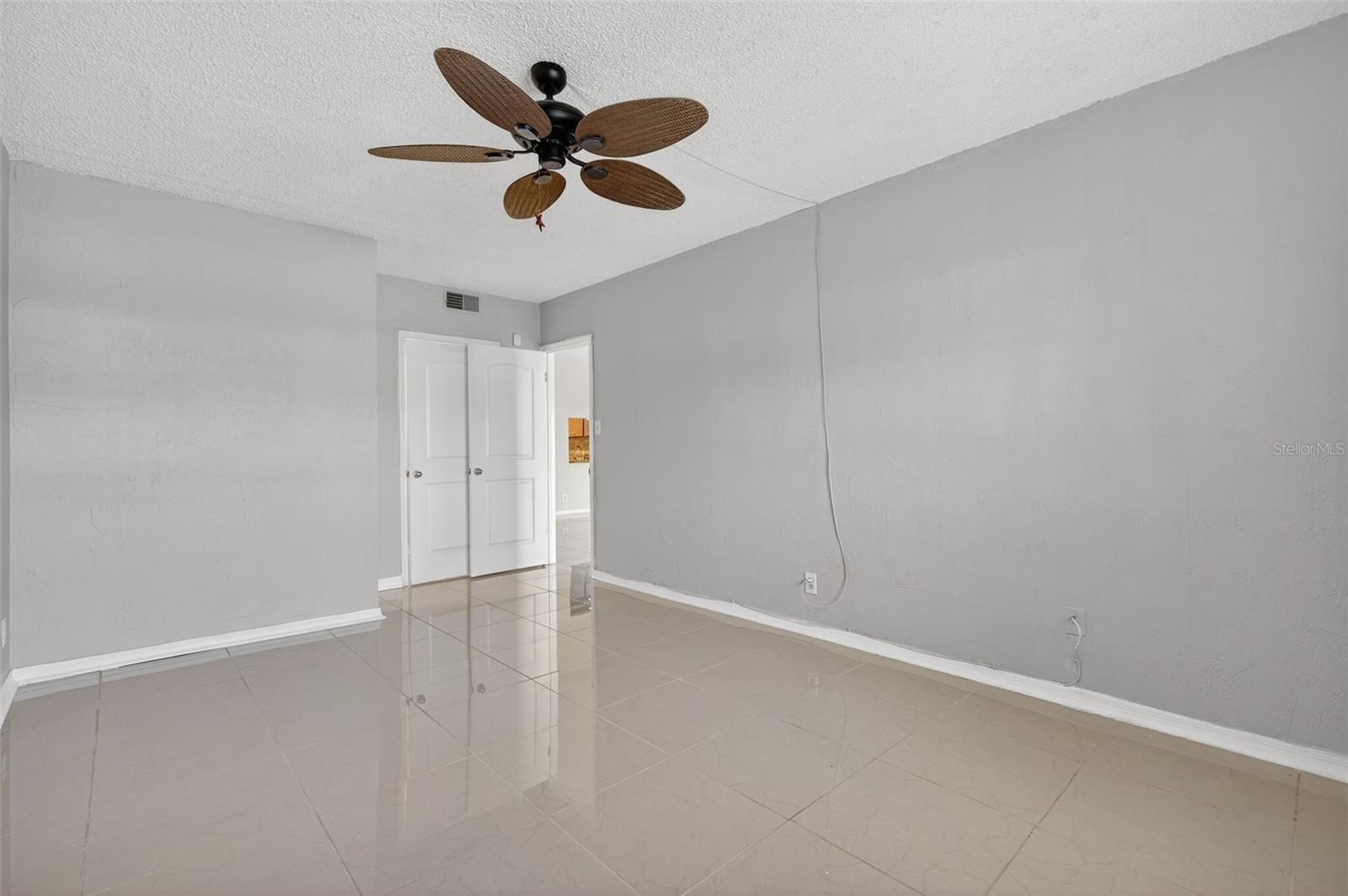 COLONIAL ISLES CONDO - Residential